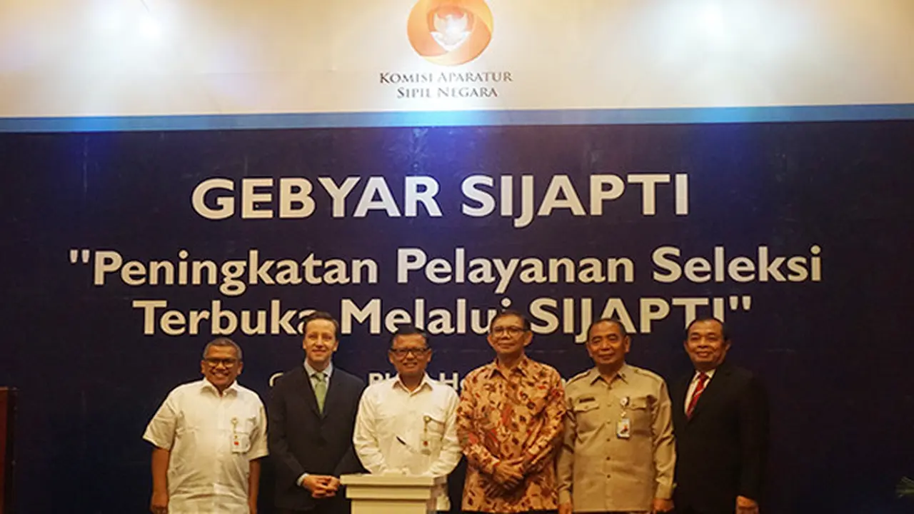 KASN meluncurkan aplikasi SIJAPTI sehingga proses seleksi jabatan tinggi di nasional dan daerah menjadi lebih cepat dan murah.