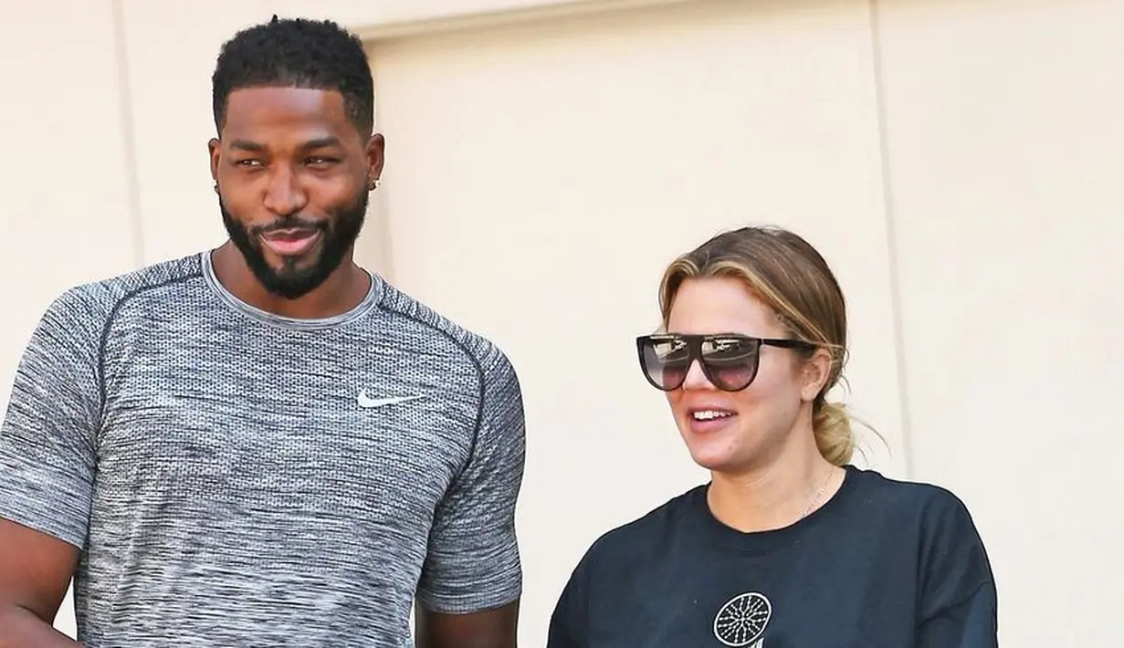 Khloe Kardashian senang mengabadikan setiap momen pertumbuhan anaknya, True Thompson. (BACKGRID/Cosmo)