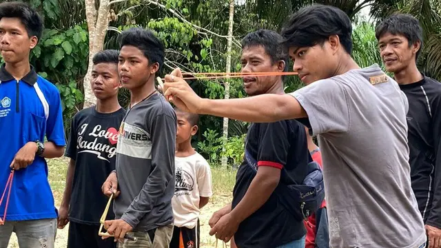 Lomba Ketapel Orang Rimba