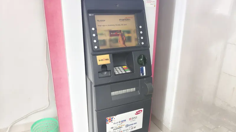 Lokasi pembobolan ATM yang diamankan Polsek Bojongsari di SPBU, Jalan Raya Pengasinan, Kecamatan Sawangan, Kota Depok.