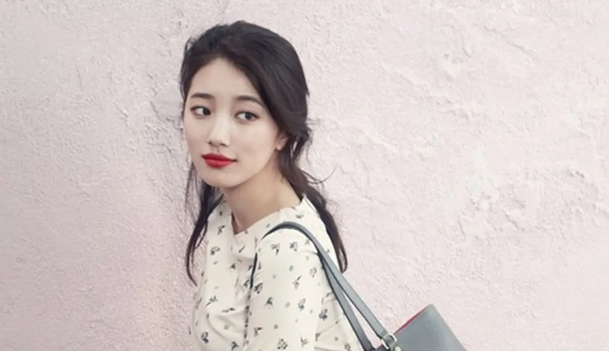 Dengan kariernya yang tengah naik daun, Suzy Miss A tetap menggalangkan dana nya untuk lembaga anak-anak. Sebenarnya, Suzy tak ingin pamer dengan sumbangan tersebut, namun hal itu menjadi bocor. (Soompi/Bintang.com)