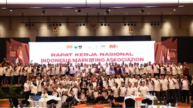 Para peserta Rakernas IMA di Padang