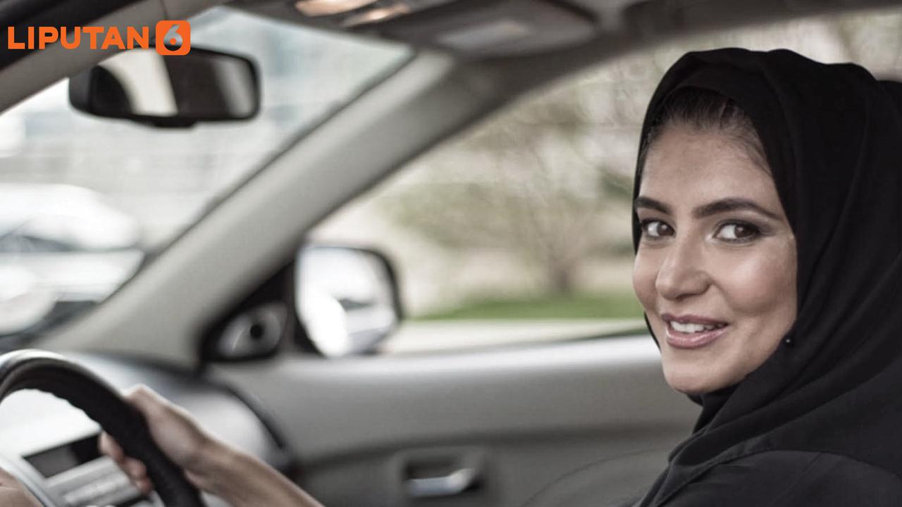 Banner Perempuan Arab Saudi