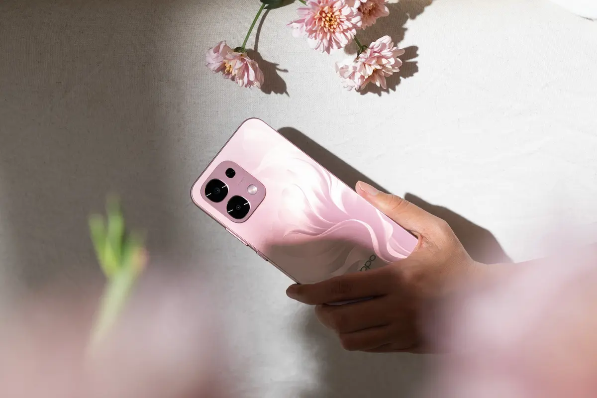 Oppo A6 Pro 5G.