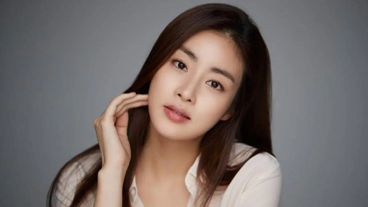 Kang Sora