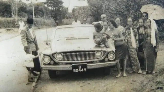 6 Potret Lawas Suasana Lebaran di Indonesia Tahun 1900-an, Penuh Kenangan