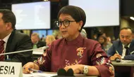 Menteri Luar Negeri Republik Indonesia (Menlu RI) Retno Marsudi dalam pertemuan Global Refugee Forum PBB di Jenewa, Swiss, pada Rabu (13/12/2023). (Dok: Kemlu RI)