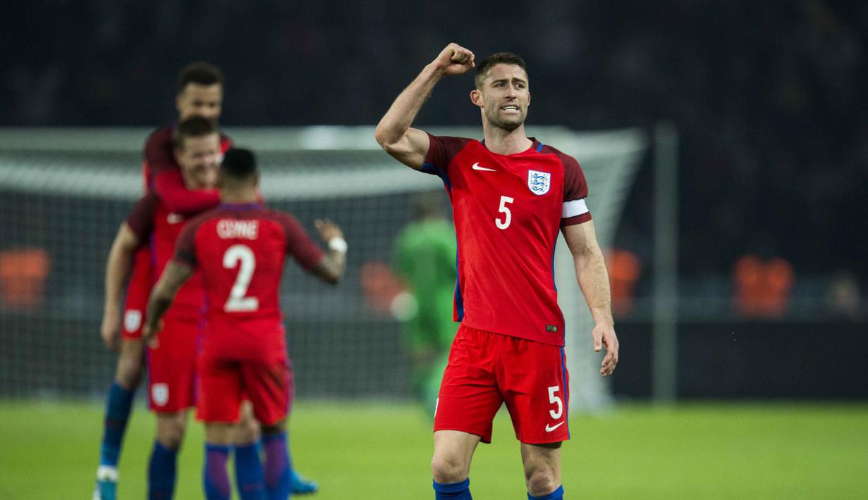 Gary Cahill dipercaya memimpin rekan-rekannya melawan Jerman pada laga persahabatan di Olympiastadion, Berlin, Minggu (27/3/2016) dini hari WIB. (AFP/Odd Andersen)