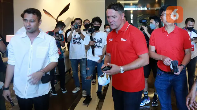 Foto: Baru Tiba, Michael Owen Diajak Raffi Ahmad ke Andara