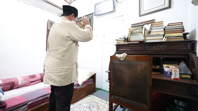 Ketua Umum Partai Gerindra Prabowo Subianto berkunjung ke Ponpes Al-Anwar Rembang Jawa Tengah, Kamis (5/5/2022).