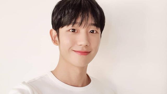 Jung Hae In Disebut Bakal Main Di Drama Snowdrop Bersama Jisoo Blackpink News Entertainment Fimela Com