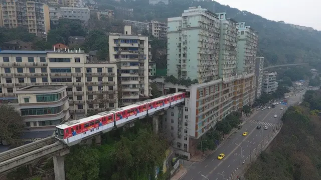 Dari Trampolin Hingga Menembus Gedung, 6 Jembatan Ini Punya Arsitektur Kelas Dunia