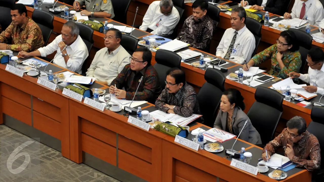 20150907-Bahas RUU APBN 2016, Sejumlah Menteri Jokowi Merapat ke DPR-Jakarta