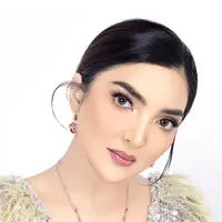 Gaya Stunning dan Mewah Ashanty Kenakan Perhiasan Lokal. dok. Semar Nusantara