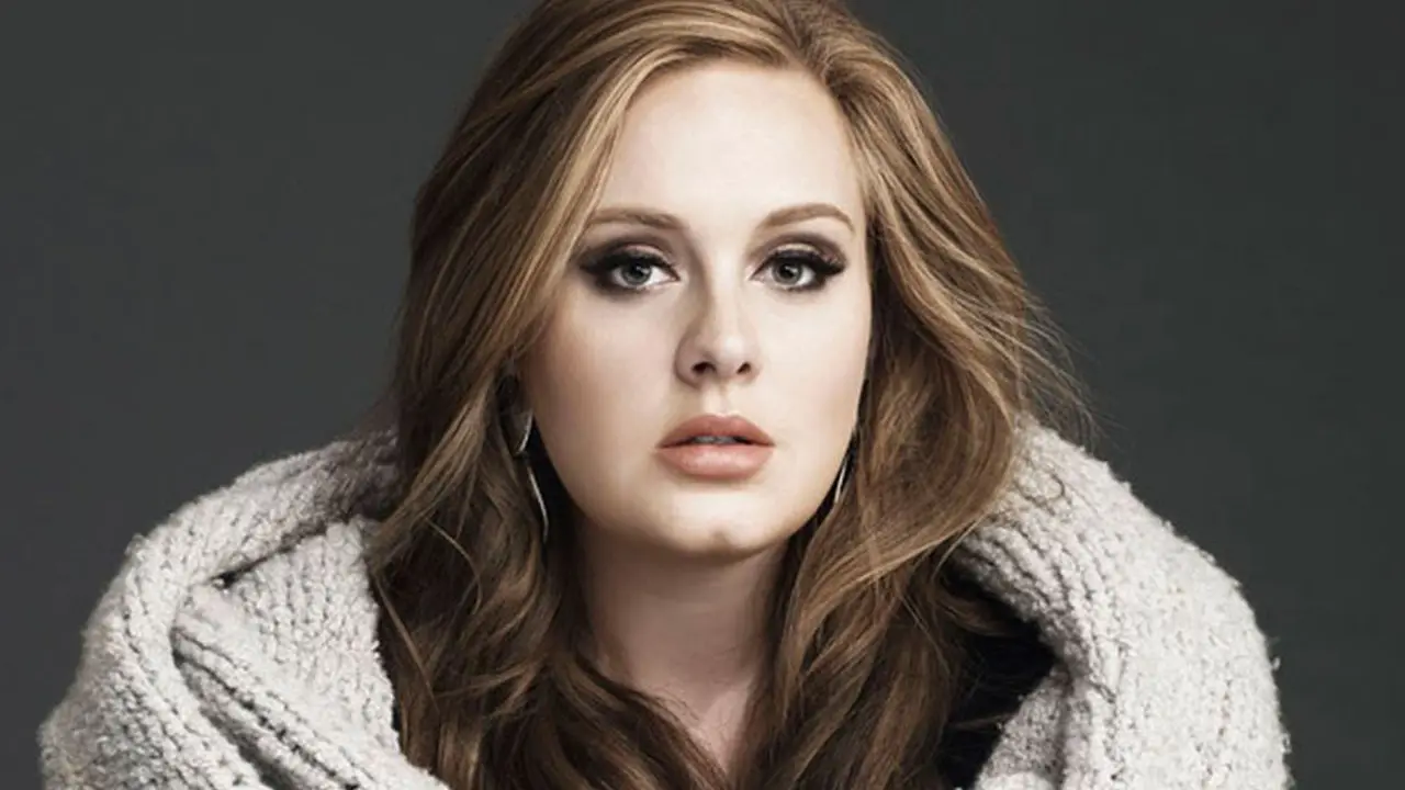 Mau Cantik Mirip Adele? Ikuti Tutorial Makeup Ini