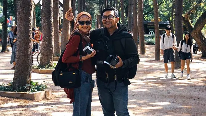 Anniversary ke-8, Ini 6 Momen Manis Zee Zee Shahab dan Prabu Revolusi