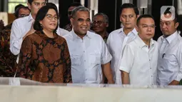 Sri Mulyani menyambut kedatangan Tim Gugus Tugas Sinkronisasi Prabowo-Gibran, di Kementerian Keuangan. (Liputan6.com/Angga Yuniar)