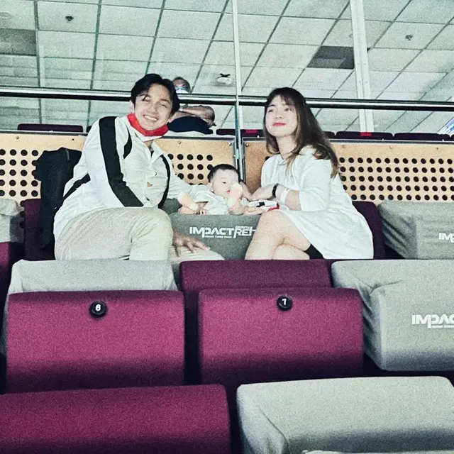7 Potret Caesar Hito dan Felicya Angelista di Thailand, Dukung Atlet Indonesia