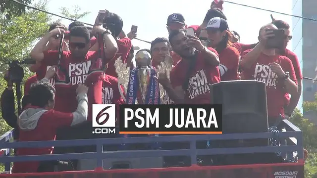 Ribuan supporter dan warga tumpah ruah di jalanan Kota Makassar, Sulawesi Selatan. Kehadiran mereka untuk konvoi trofi Piala Indonesia yang diraih tim PSM Makassar setelah mengalahkan Persija Jakarta dengan skor 2-0.