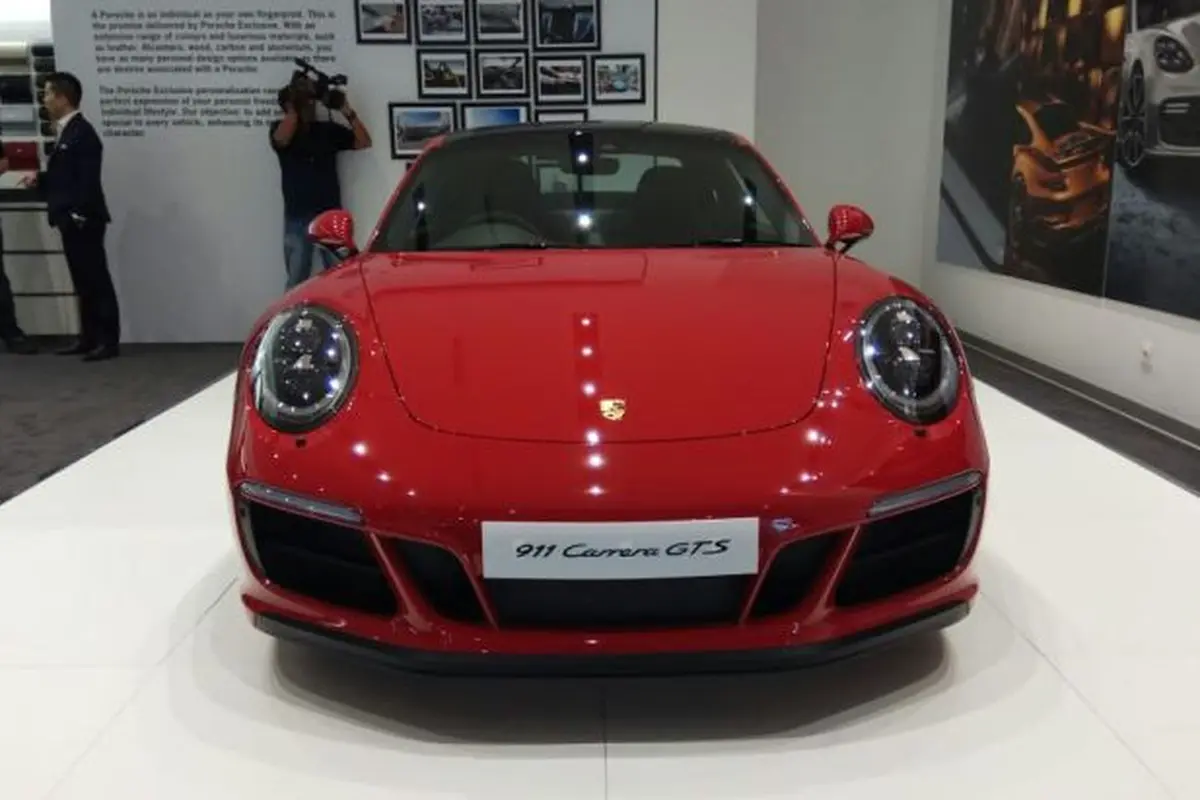 Porsche 911 GTS