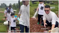 Momen Anggi Pratama Ziarah ke Makam Stevie Agnecya. (Sumber: Instagram/anggipratamazayn)