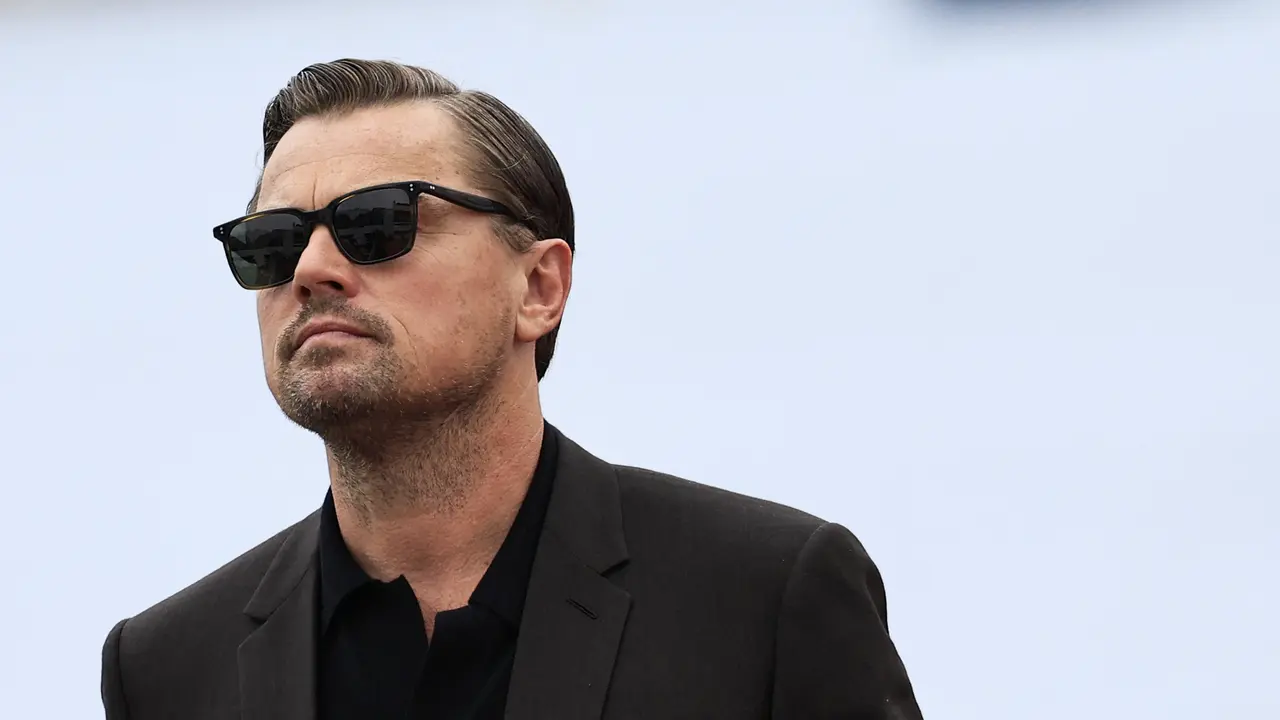 Leonardo DiCaprio Tampil Necis Berbalut Setelan Hitam di Festival Film Cannes 2023