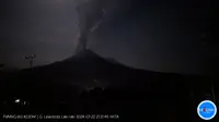 Gunung Lewotobi Laki-Laki mengalami erupsi dahsyat pada Senin malam (22/7/2024), pukul 21.14 Wita. (Liputan6.com/ Dok PVMBG)