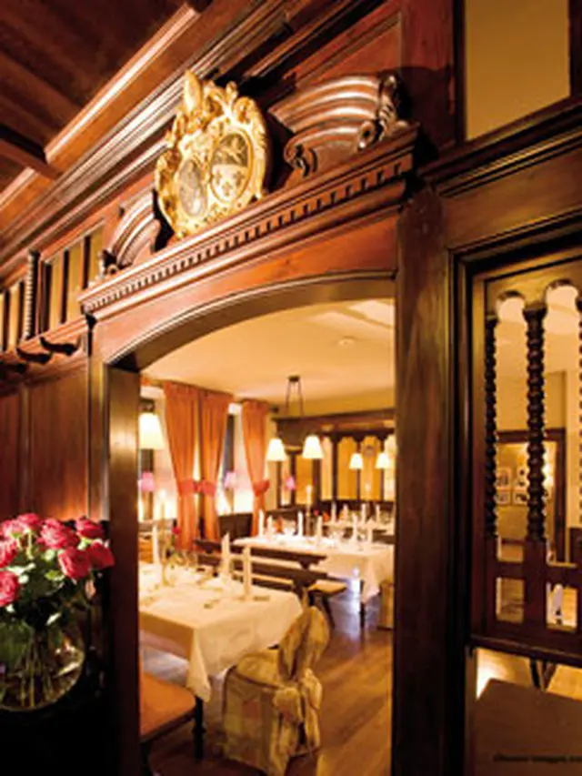 Restoran St. Peter Stiftskeller di Salzburg, Austria.