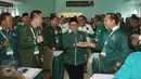 Ketum PKB Muhaimin Iskandar (Cak Imin) menghadiri Pembukaan Rakornas LPP DPP PKB, Jakarta, Sabtu (29/4). Muhaimin mengatakan PKB menargetkan tahun 2019 harus memenangkan Pemilu atau minimal kedua partai terbesar. (Liputan6.com/Angga Yuniar)