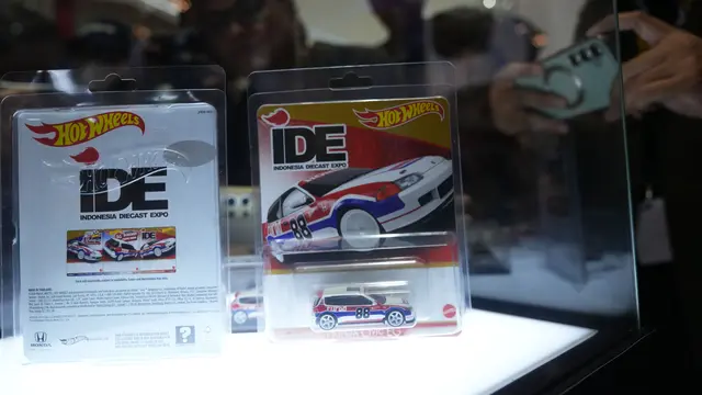 Kolaborasi Honda dan Hot Wheels Buat Diecast Civic EG