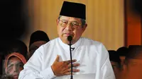 SBY menggelar jumpa pers menanggapi tudingan Antasari Azhar, Jakarta, Selasa (15/2). SBY mengingatkan agar penguasa tidak semena-mena dalam menggunakan kekuasaan karena akan ada hukuman dari Tuhan. (Liputan6.com/Angga Yuniar)