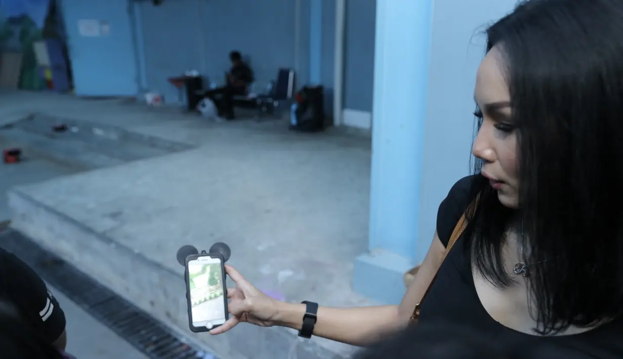 Melalui cerita panjang dalam media sosial, Kalina menjelaskan kronologis hingga akhirnya memutuskan menitipkan anak berkaki 4 nya pada Doni. (Galih W. Satria/Bintang.com)