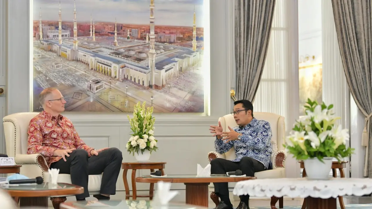 Gubernur Jabar, Ridwan Kamil dan Dubes Denmark, Lars Bo Larsen.