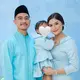 Erina Gudono saat Lebaran Kompak dengan Putrinya pakai busana baby blue. [@erinagudono]