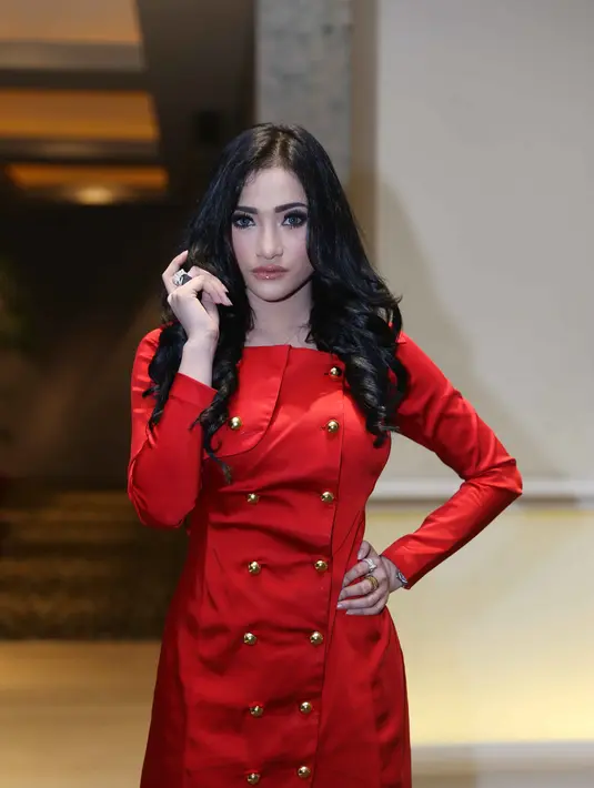 Di film yang disutradarai oleh Steady Rimba ini, Amel Alvi beradu akting dengan artis cantik Indy Qee dan Guntur Prayoga. Amel mengaku bisa menjadi pribadi yang lebih baik melalui film terbarunya ini. (Nurwahyunan/Bintang.com)