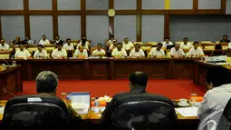 Suasana Rapat Dengar Pendapat (RDP) antara Komite Olahraga Nasional Indonesia dengan Komisi X, Jakarta, Kamis (13/11/2014) (Liputan6.com/Andrian M Tunay)