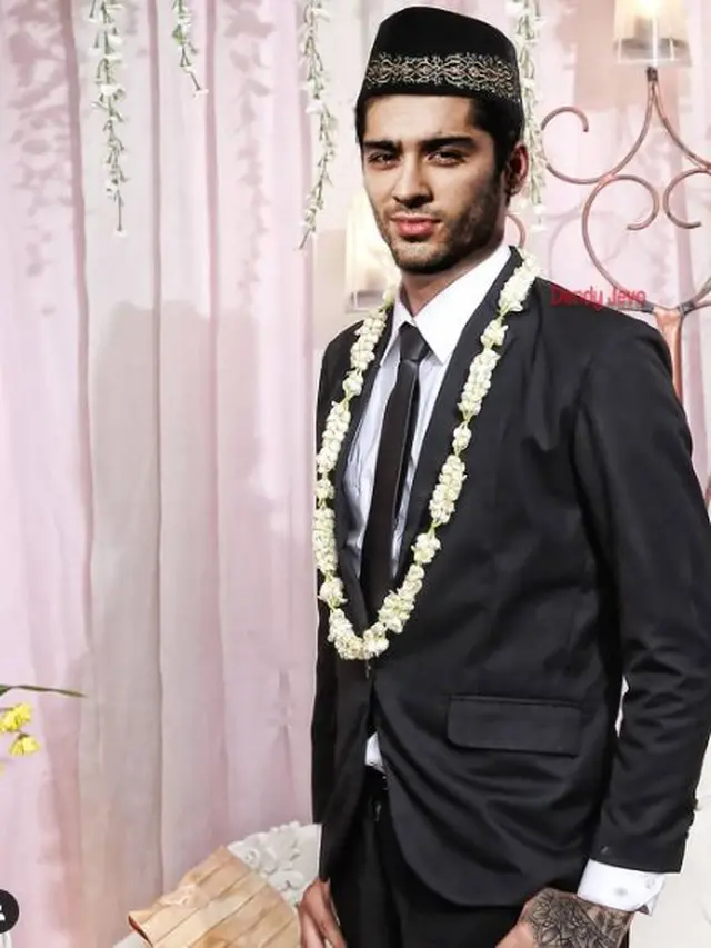 6 Editan Foto Zayn Malik dan Harry Styles yang Paling Kocak, Bikin Senyum