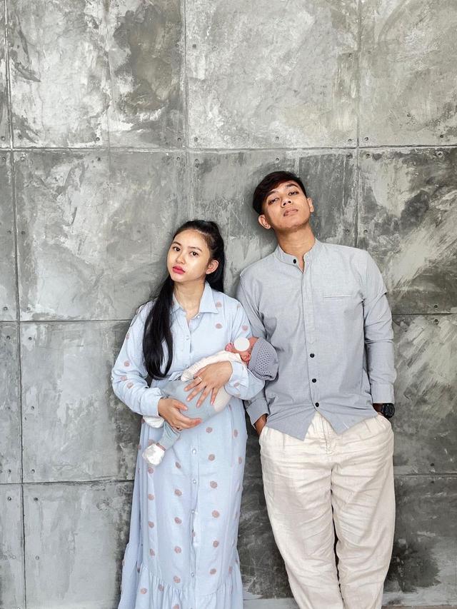 Pesona Adinda Azani Rayakan Lebaran Pertama Bersama Anak Layaknya Gadis Berumur 17 Tahun