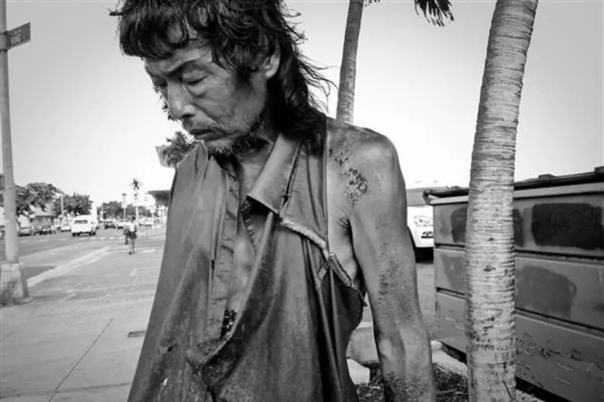 Fotografer Ini Mendokumentasikan Hidup Ayahnya Sebagai Tunawisma