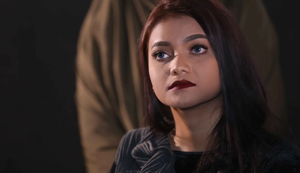 "Masa terpuruk gw dlm hidup sejauh ini adalah kelamnya 3th di SMP. Jauh sebelum hidup dalam gemerlap sbg musisi, gw pernah segitu diasingkan dipermalukan dan disiksa secara mental disekolah." Tulis Citra. (Nurwahyunan/Bintang.com)