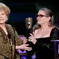 Debbie Reynolds dan Carrie Fisher. (E! News, Kevin Mazur/WireImage)