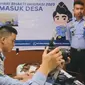 Pembuatan paspor pada Sabtu dan Minggu dalam rangka Hari Bhakti Imigrasi di Kantor Imigrasi Pekanbaru. (Liputan6.com/M Syukur)