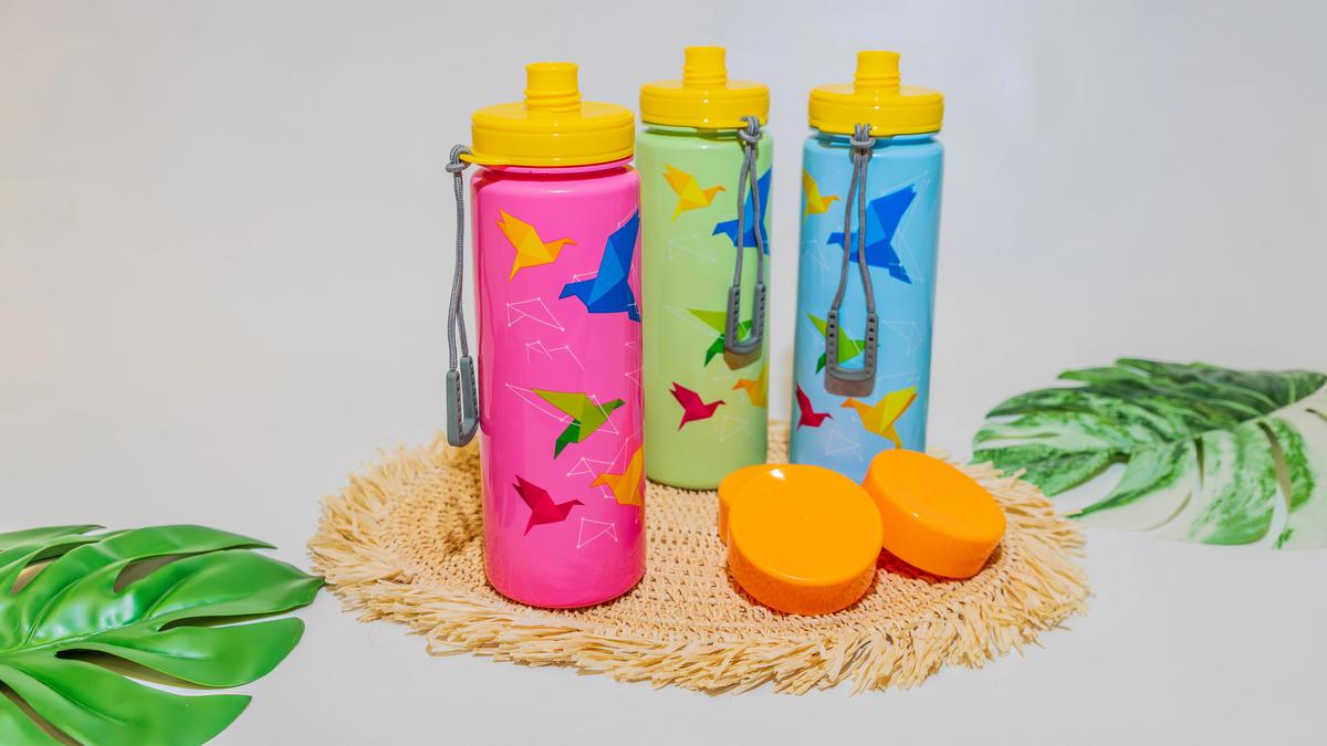 Biar Anak Rajin Minum, Ini 4 Rekomendasi Tumbler Lucu yang Wajib Moms Punya!