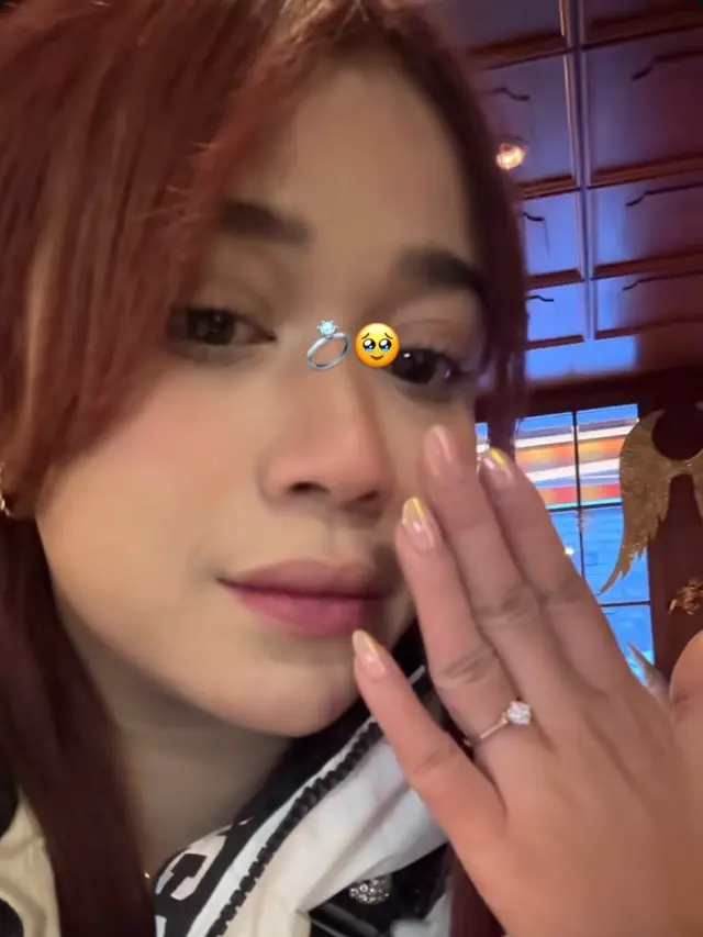 Brisia Jodie Dilamar Jonathan Alden di Hamparan Salju Swiss. [@brisiajodie96]