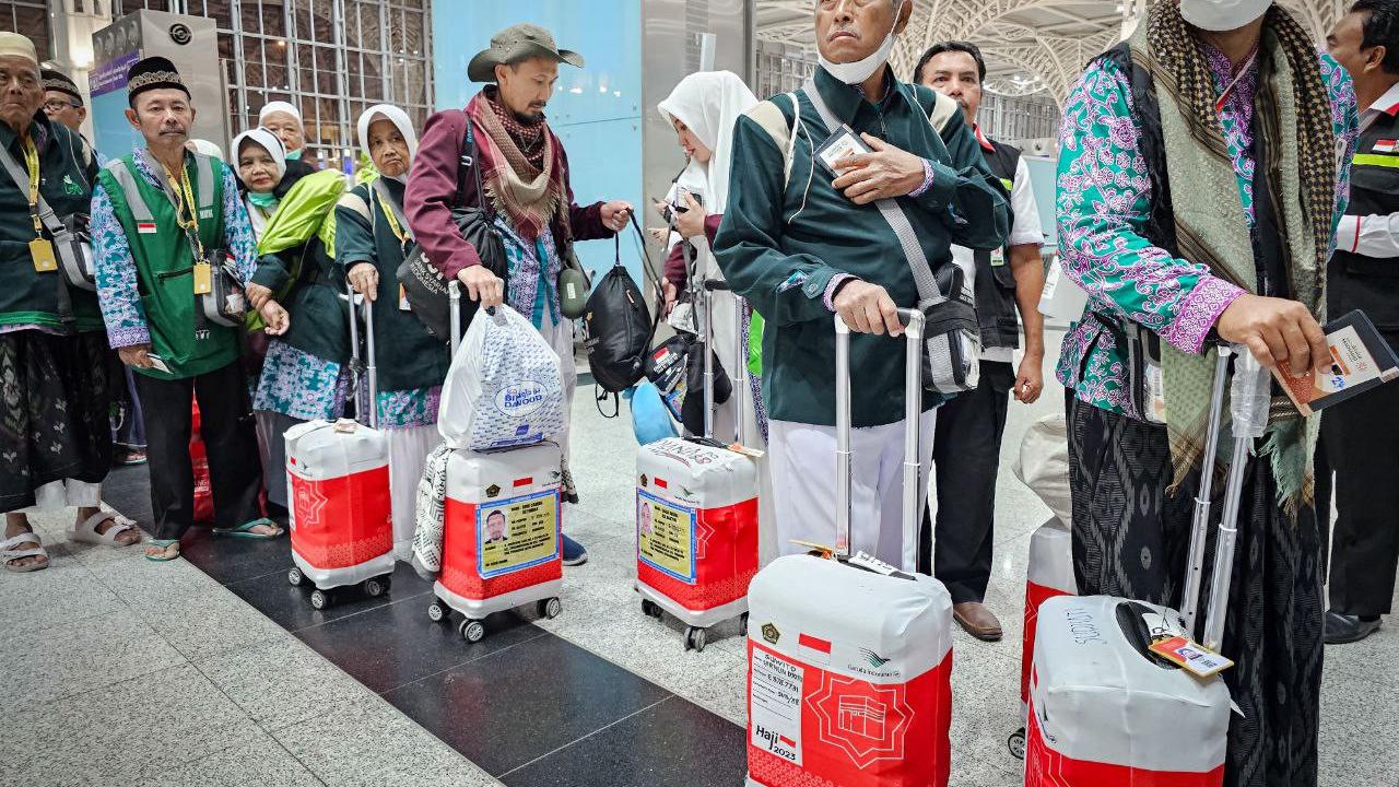 Operasional Haji 2023 Berakhir, Jemaah Kloter SUB 88 Tutup Kepulangan dari Tanah Suci