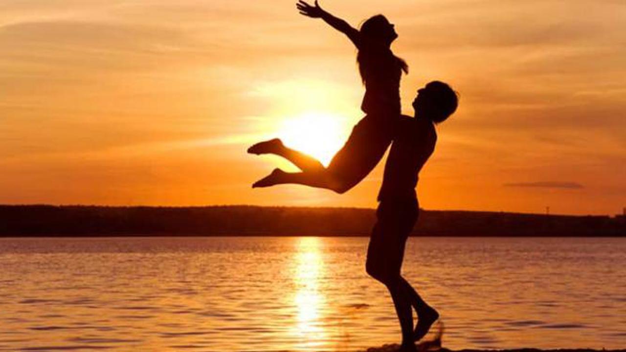 Ini 10 Tanda dari Pasangan yang Benar-benar Bahagia