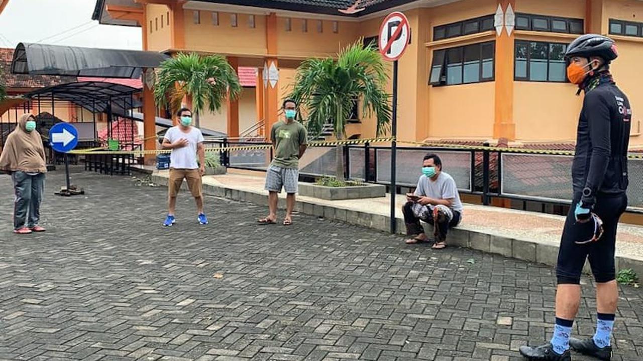 Ganjar Pranowo kunjungi pasien OTG