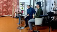 Wakil Wali Kota Bengkulu Dedy Wahyudi menjadi narasumber dialog di salah satu stasiun televisi lokal Bengkulu. (Liputan6.com/Yuliardi Hardjo)