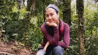 Sherina Munaf sempat  megap-megap dan terjatuh saat daki Gunung Kencana, Bogor (Dok.Instagram/@sherinasinna/https://www.instagram.com/p/CGlrklVhTgI/Komarudin)