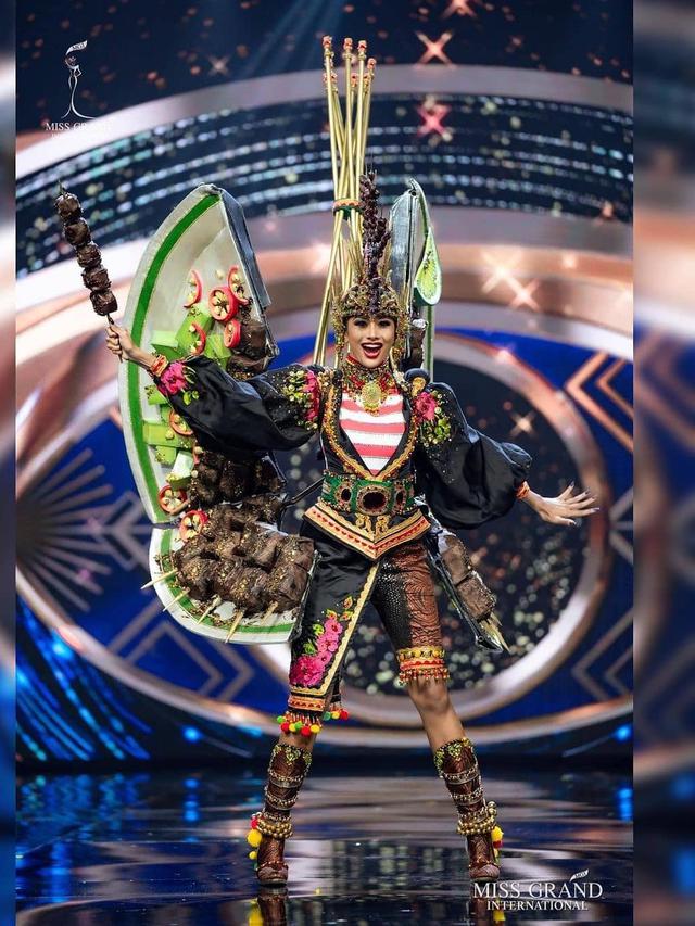 6 Petret Aurra Kharishma bertema Edacious of Chicken Satay, Wakili Budaya Indonesia